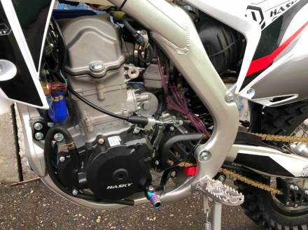 Мотоцикл кроссовый Hasky F8 450cc 21\18 MSD