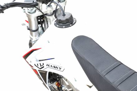 Мотоцикл кроссовый Hasky F8 450cc 21\18 MSD